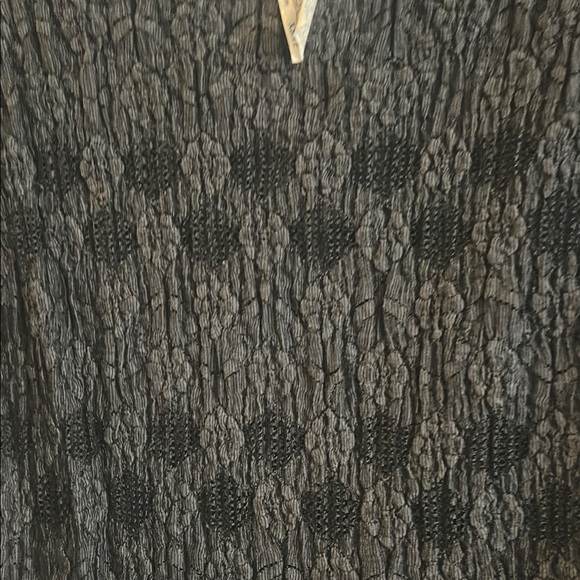 FREE PEOPLE Chic Black Textured Top - Picture 2 of 4